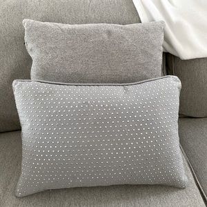 Decorative pillow